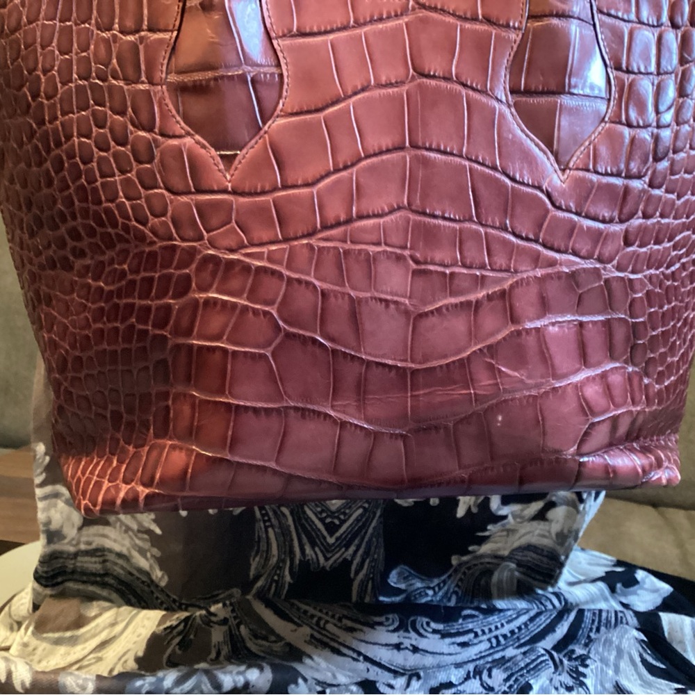 Furla Red Crocodile-Embossed Tote Bag - Picture 4 of 12